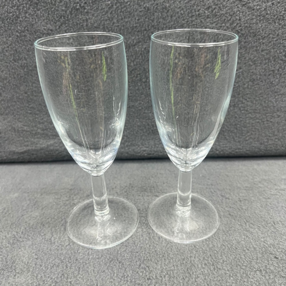 Set of 2 Elegant‎ Wine Glasses Small Cordial Glasses Barware Drinkware - Picture 3 of 6